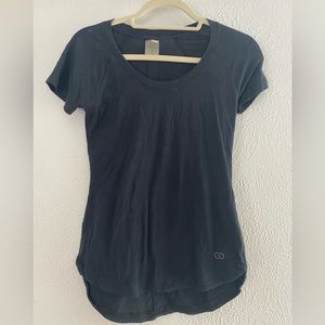 CALIA by Carrie Underwood Black T-shirt XS